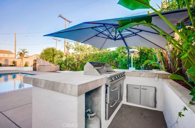 $1,688,000 | 322 East 19th Street, Upland, CA 91784