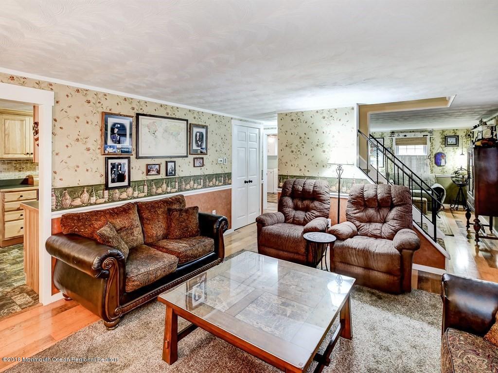 182 Rutgers Avenue Manahawkin, NJ 08050 - Photo 14 of 36 014_51363842