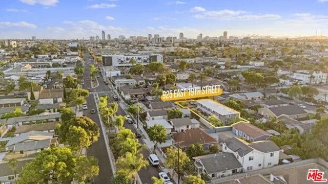 $1,349,000 | 925 East 19th Street, Long Beach, CA 90806
