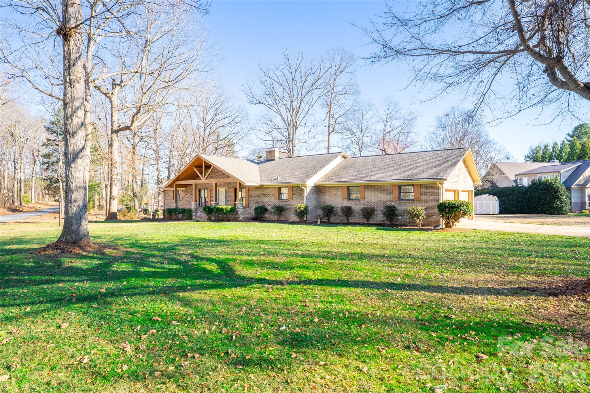 8194 Mallard Road Denver, NC 28037 - Photo 2 of 48 a front view of house with yard and green space