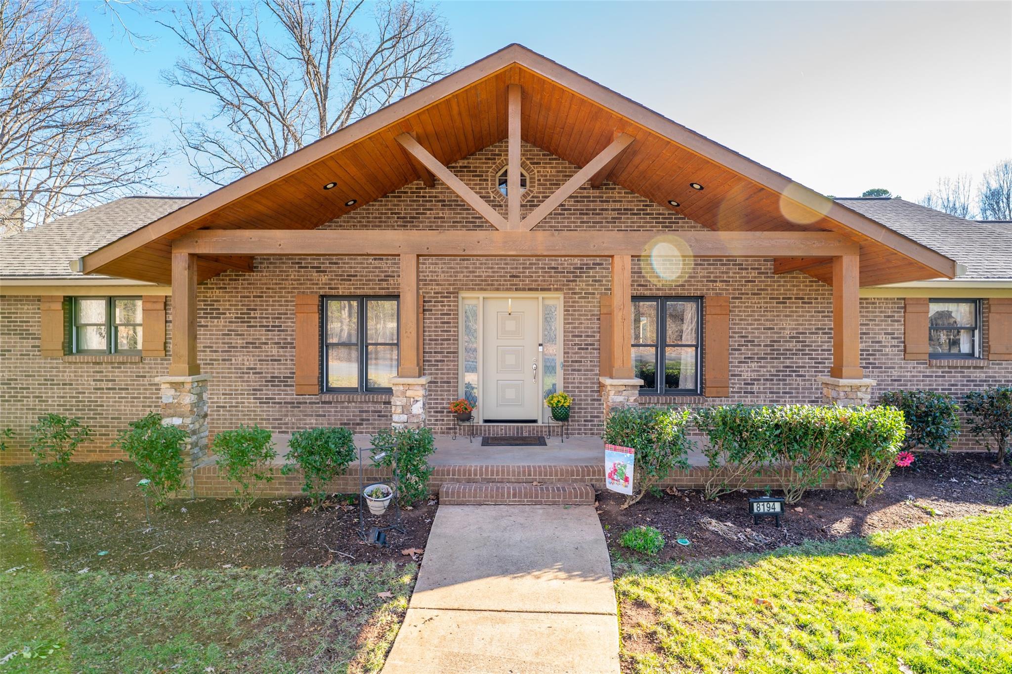 8194 Mallard Road Denver, NC 28037 - Photo 48 of 48 a front view of a house with garden