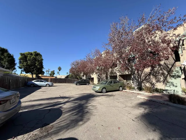 $599,000 | 4666 Mission Avenue, Unit 14, San Diego, CA 92116