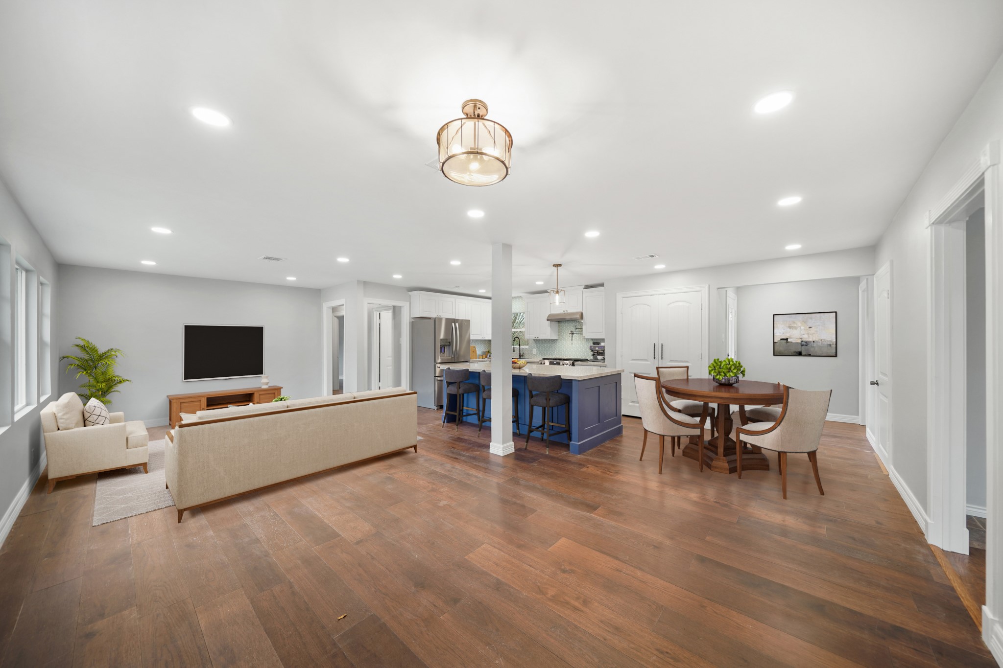 9313 Livernois Road Houston, TX 77080 - Photo 37 of 39 Virtually Staged: Stunning open floor plan with easy access to the living, dining, and kitchen areas.