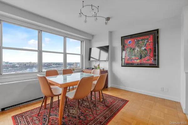 $499,999 | 555 Kappock Street, Unit 22C | Spuyten Duyvil