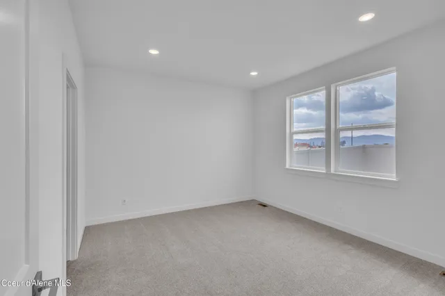 $614,500 | 6875 North Coeur Terre Boulevard, Coeur D'Alene, ID 83815