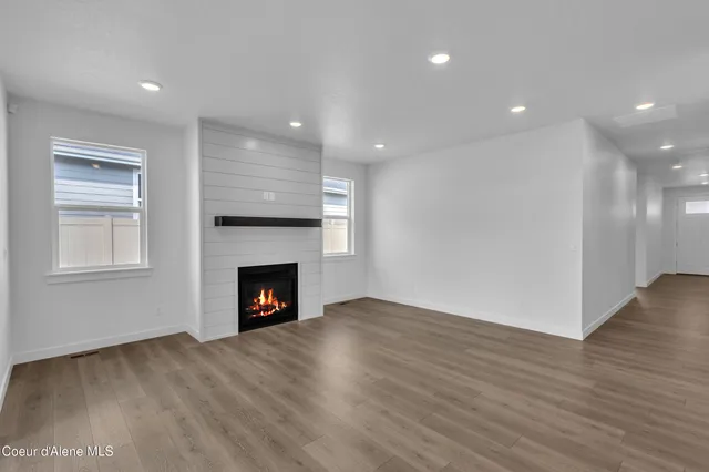 $614,500 | 6875 North Coeur Terre Boulevard, Coeur D'Alene, ID 83815