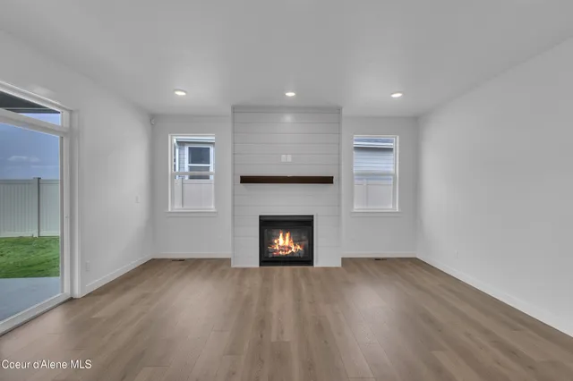 $614,500 | 6875 North Coeur Terre Boulevard, Coeur D'Alene, ID 83815