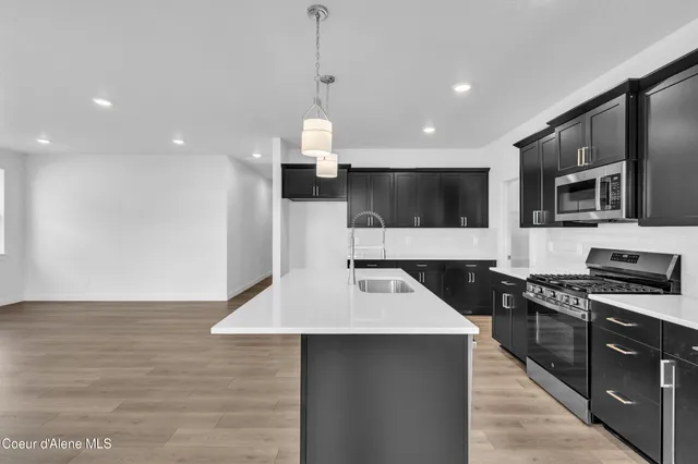 $614,500 | 6875 North Coeur Terre Boulevard, Coeur D'Alene, ID 83815