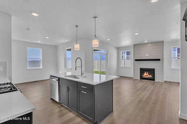 $614,500 | 6875 North Coeur Terre Boulevard, Coeur D'Alene, ID 83815