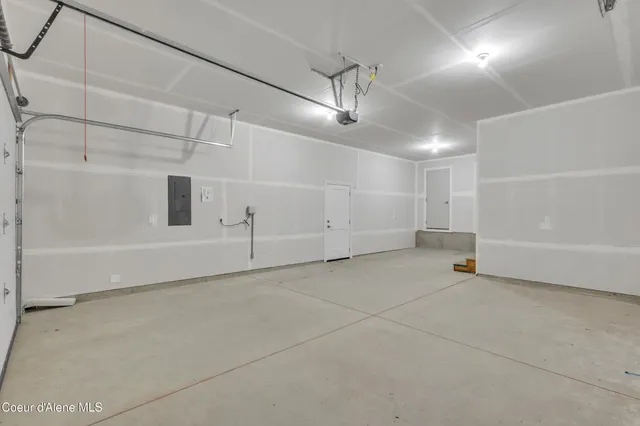 $614,500 | 6875 North Coeur Terre Boulevard, Coeur D'Alene, ID 83815