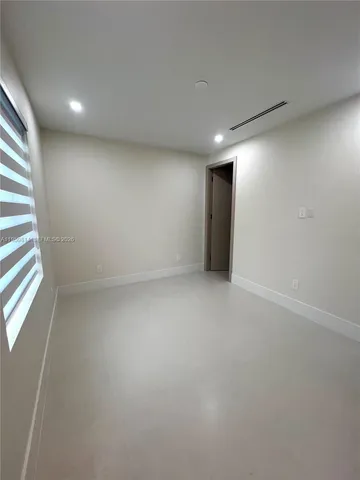 $10,500 | 7850 Southwest 67th Avenue, South Miami, FL 33143