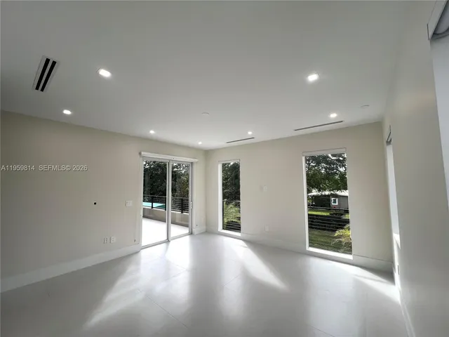 $10,500 | 7850 Southwest 67th Avenue, South Miami, FL 33143