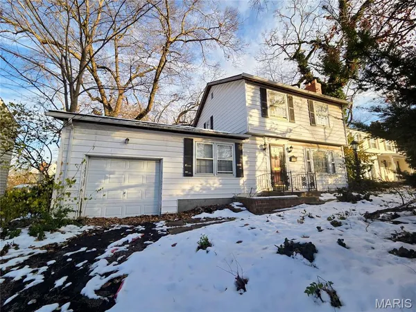 $259,900 | 1116 South Elm Avenue, Webster Groves, MO 63119