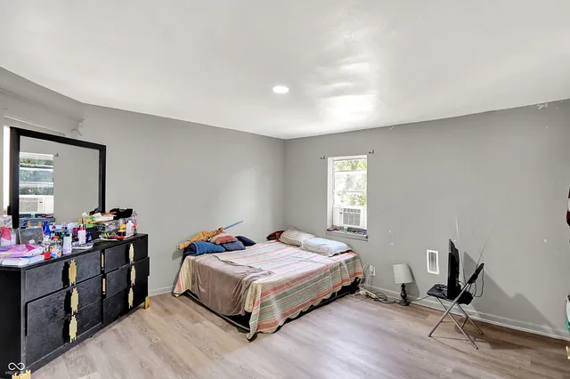 $130,000 | 215 South Warman Avenue, Indianapolis, IN 46222