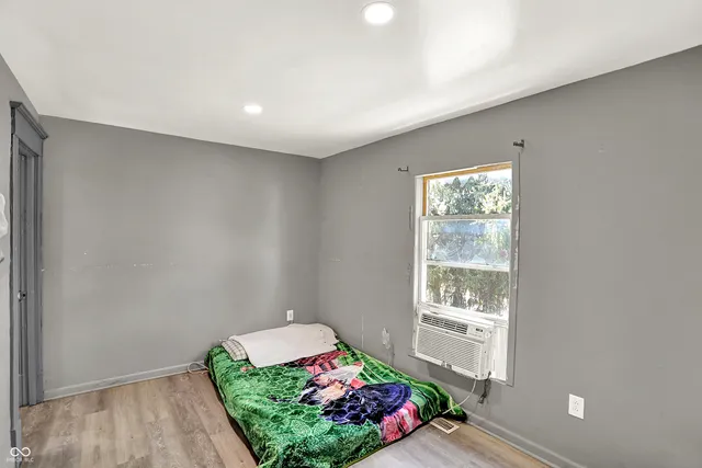 $130,000 | 215 South Warman Avenue, Indianapolis, IN 46222