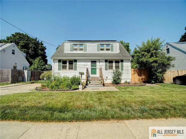 $500,000 | 50 Merrill Avenue, East Brunswick, NJ 08816