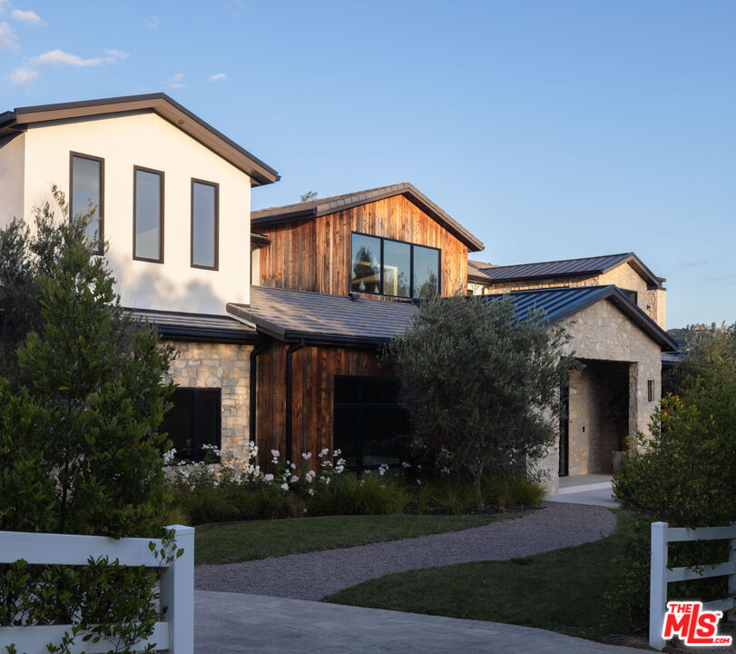 24247 Bridle Trail Road Hidden Hills, CA 91302 - Photo 2 of 26