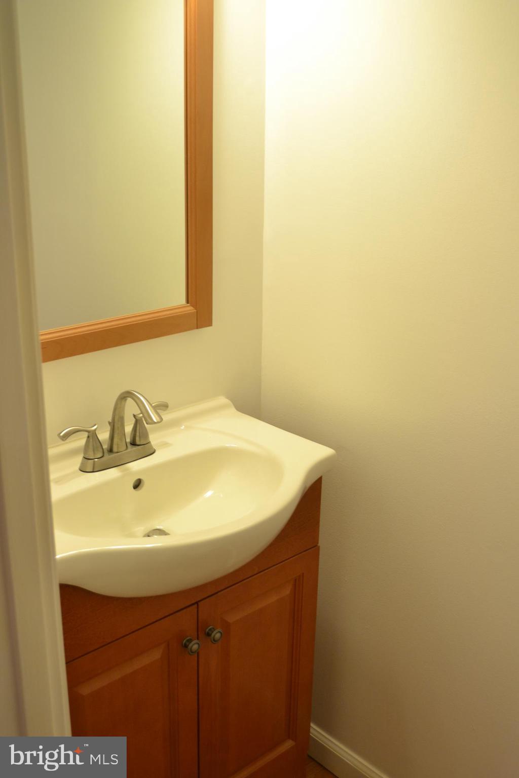 2295 Emerald Heights Court Reston, VA 20191 - Photo 15 of 26 Half Bath
