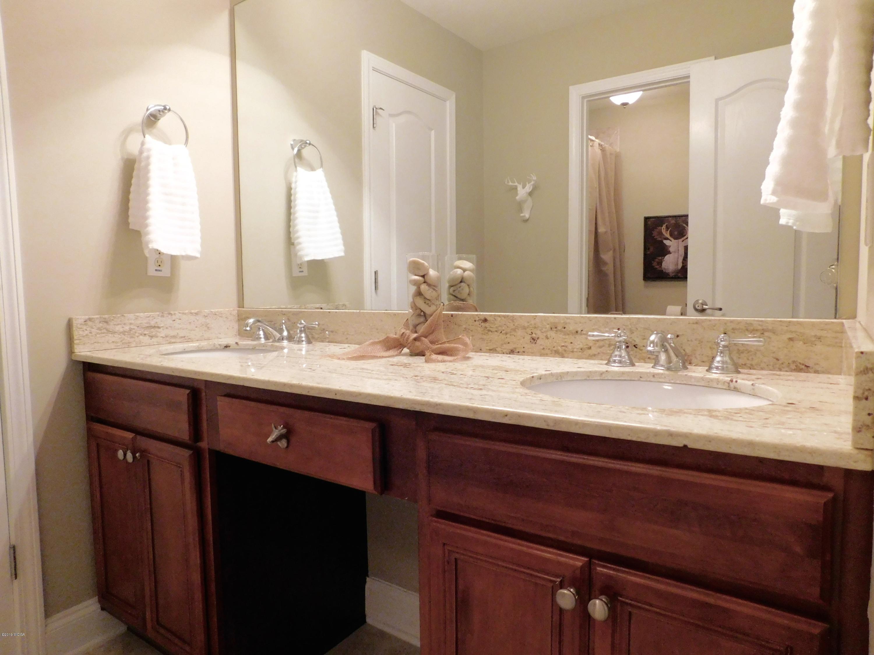 35 Adam Drive Forsyth, GA 31029 - Photo 19 of 31 Full Bathroom