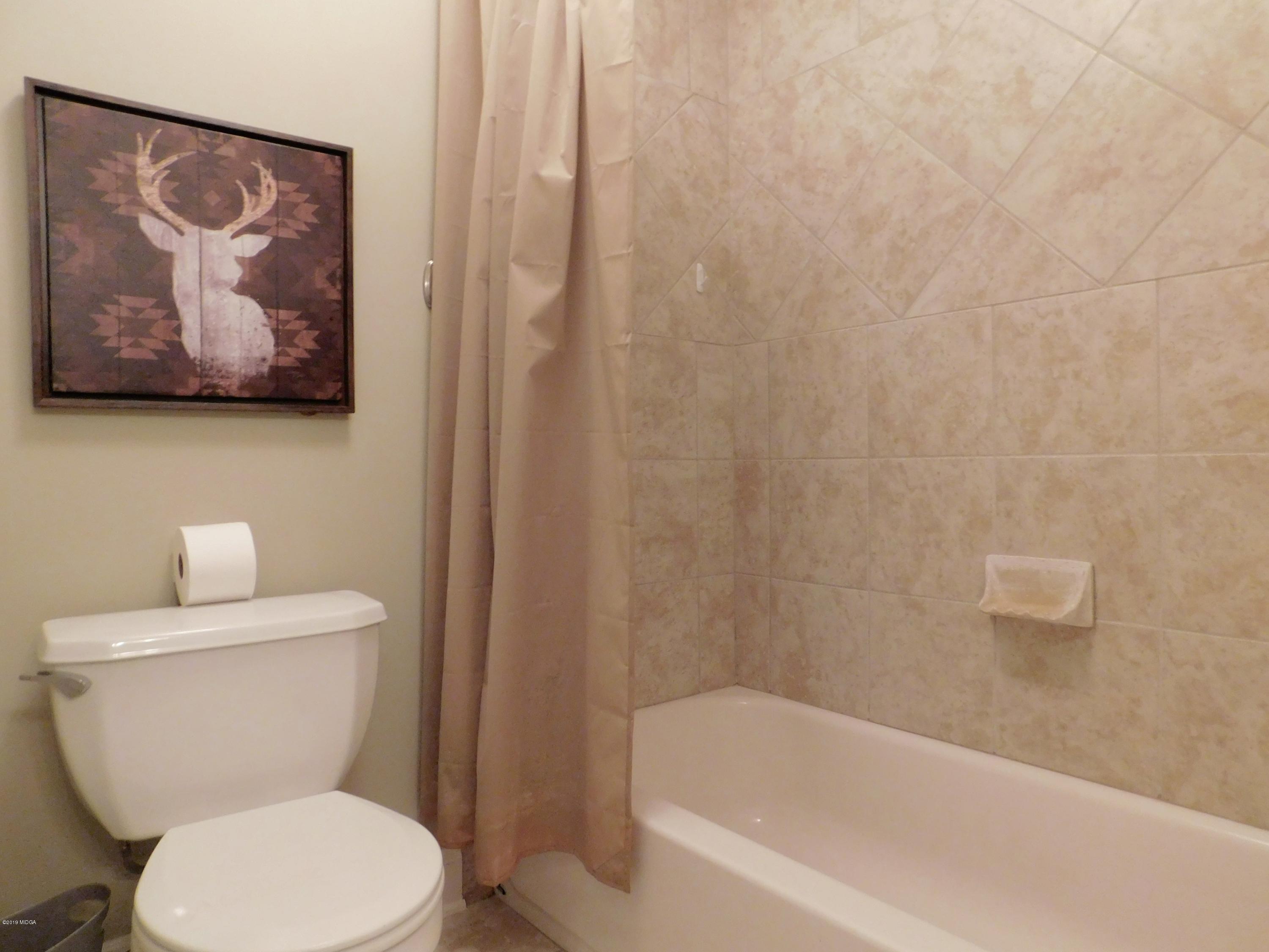 35 Adam Drive Forsyth, GA 31029 - Photo 20 of 31 Full Bathroom