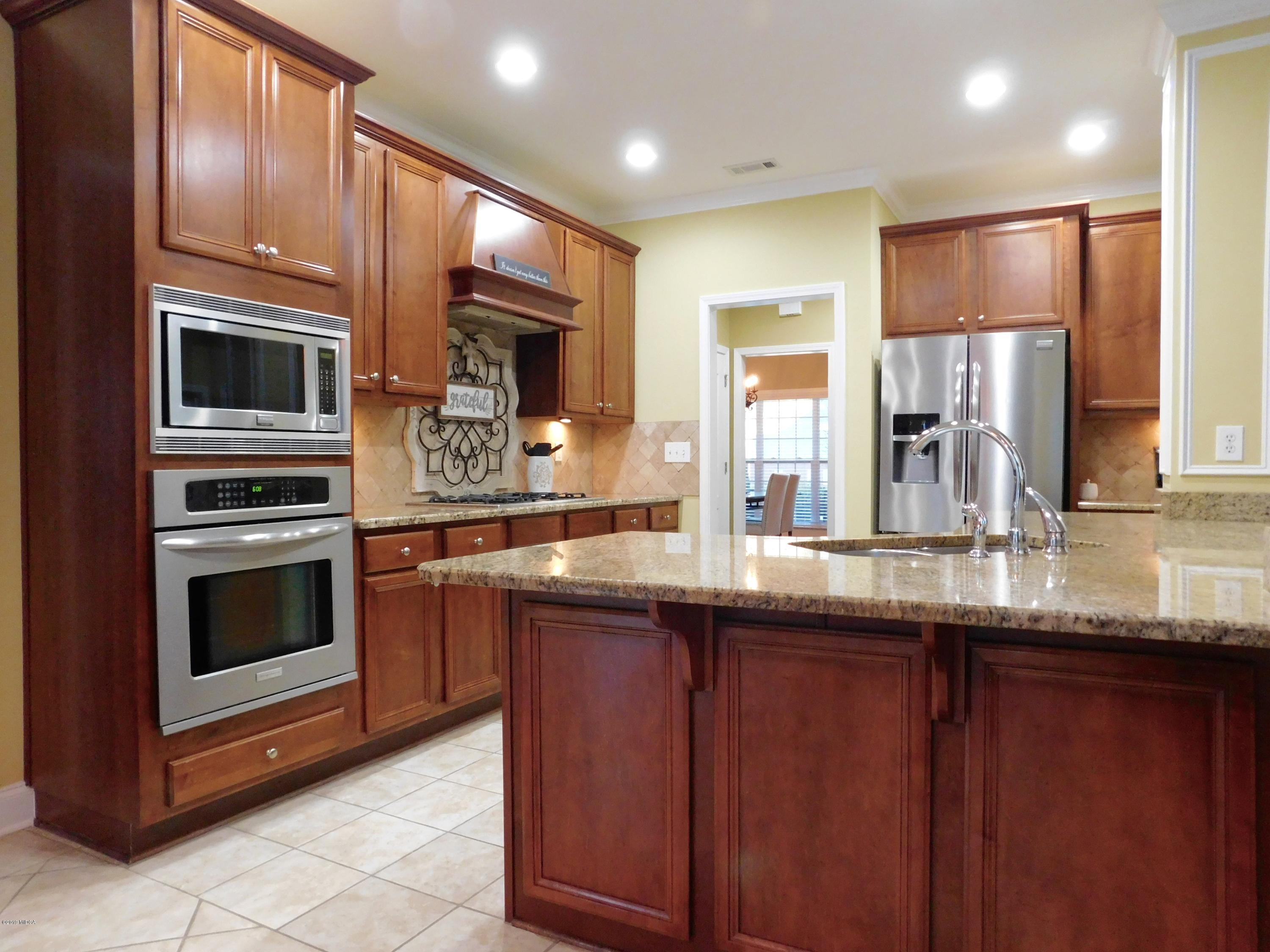 35 Adam Drive Forsyth, GA 31029 - Photo 8 of 31 Kitchen