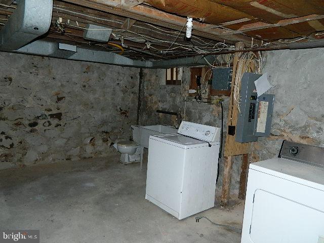 2506 Parkview Road Baltimore, MD 21207 - Photo 8 of 39 Gallery Image 8
