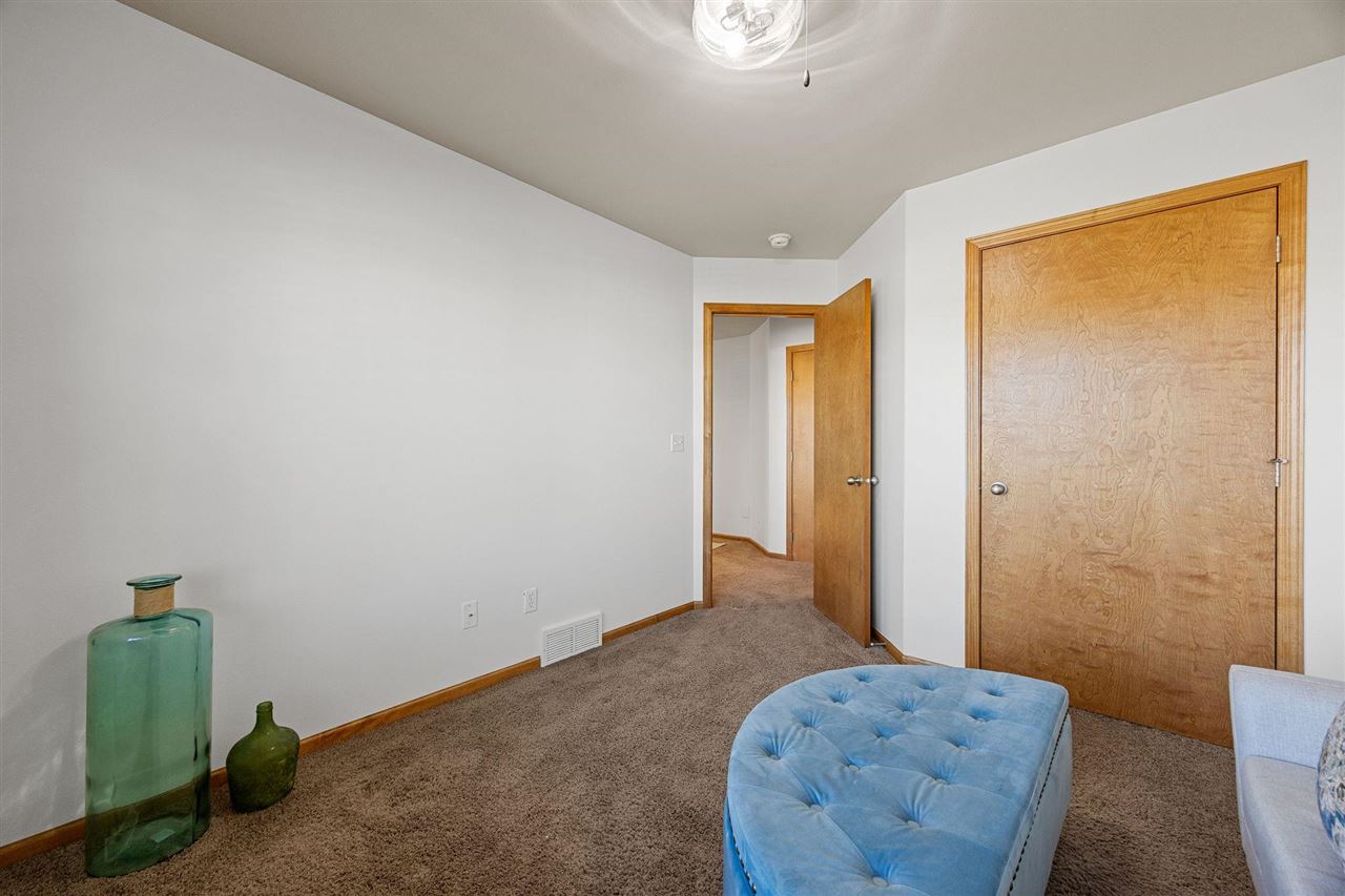 369 Raleigh Lane Marion, IA 52302 - Photo 22 of 34 Gallery Image 22
