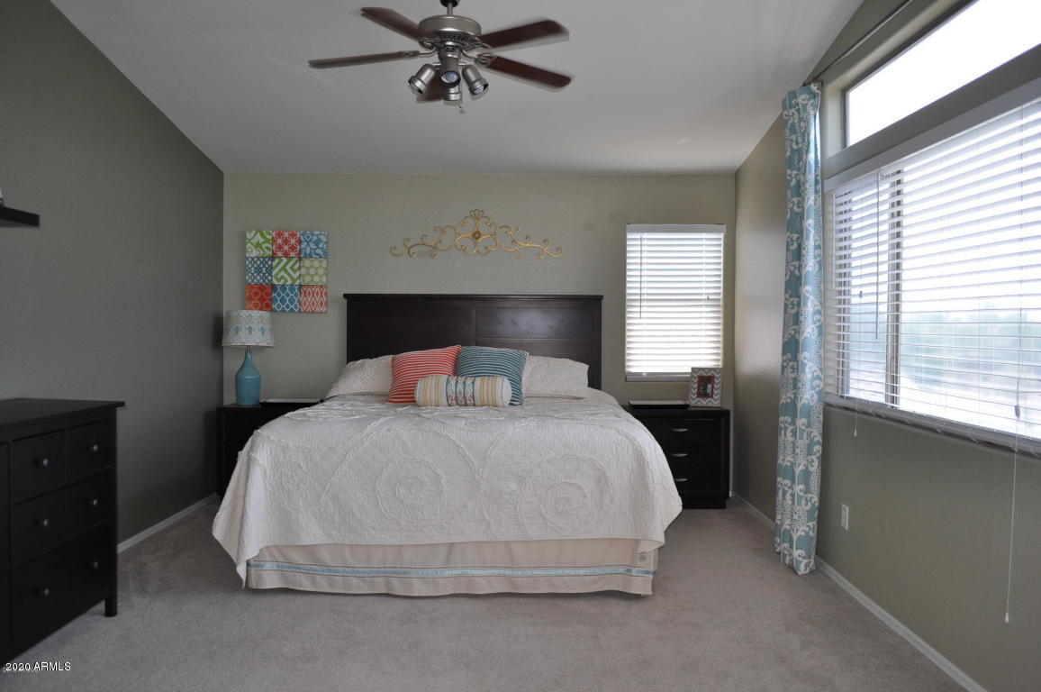 4334 South Woodshed Road Gilbert, AZ 85297 - Photo 15 of 36 20150817000055329828000000-o