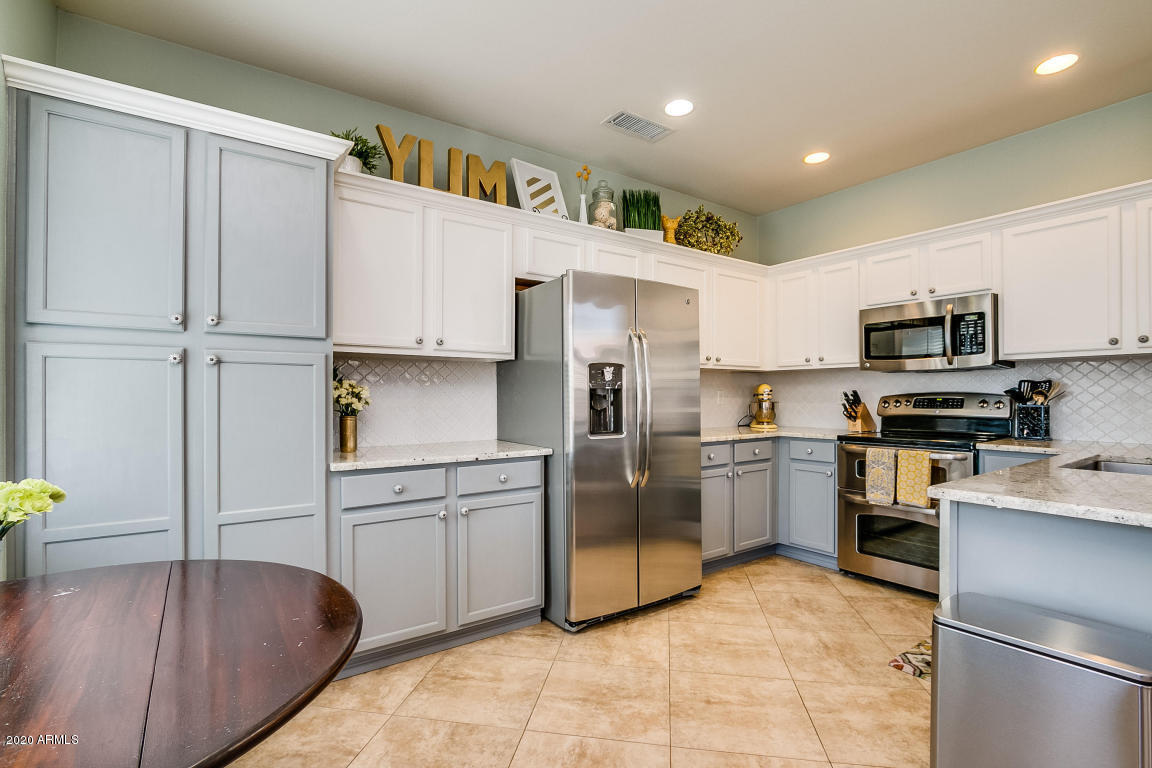 4334 South Woodshed Road Gilbert, AZ 85297 - Photo 23 of 36 20150818040304803863000000-o
