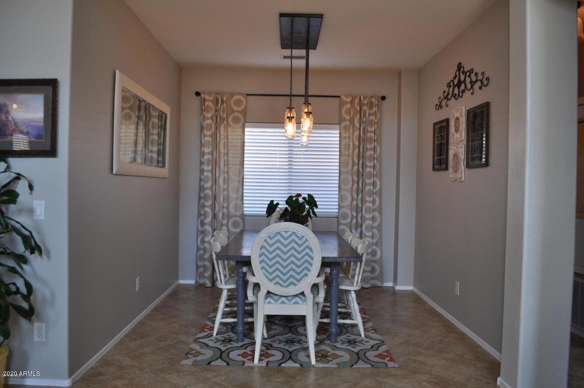 4334 South Woodshed Road Gilbert, AZ 85297 - Photo 10 of 36 20150816235805761692000000-o (2)