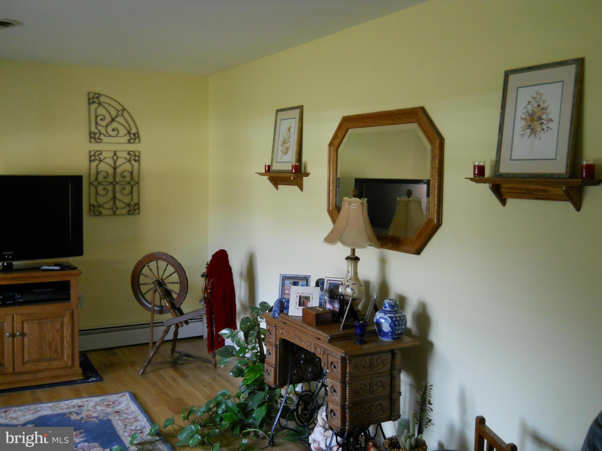 5455 Bicknell Road Indian Head, MD 20640 - Photo 10 of 14 Living Room