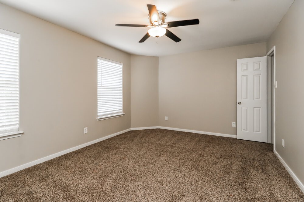 29050 Village Creek Loop Spring, TX 77386 - Photo 15 of 17