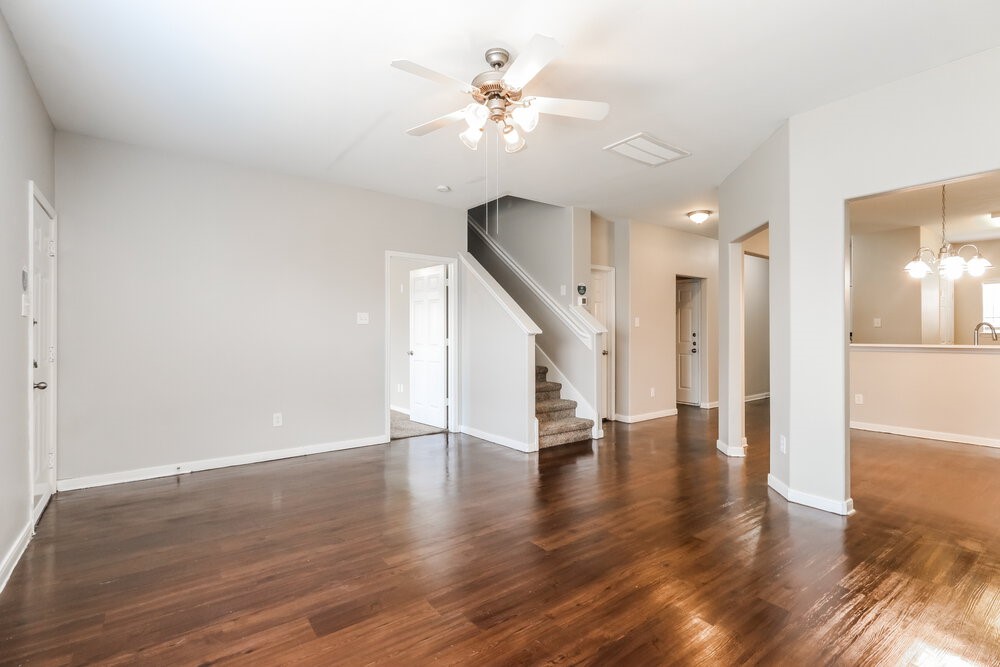 29050 Village Creek Loop Spring, TX 77386 - Photo 4 of 17