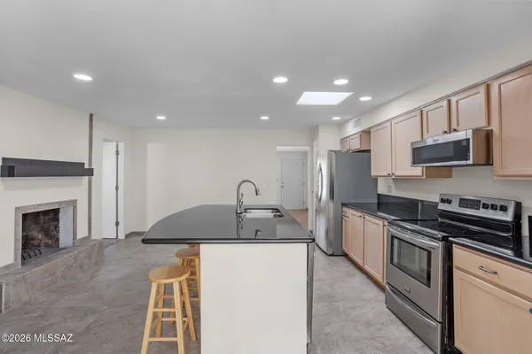 $375,000 | 1546 South Marvin Avenue, Tucson, AZ 85710