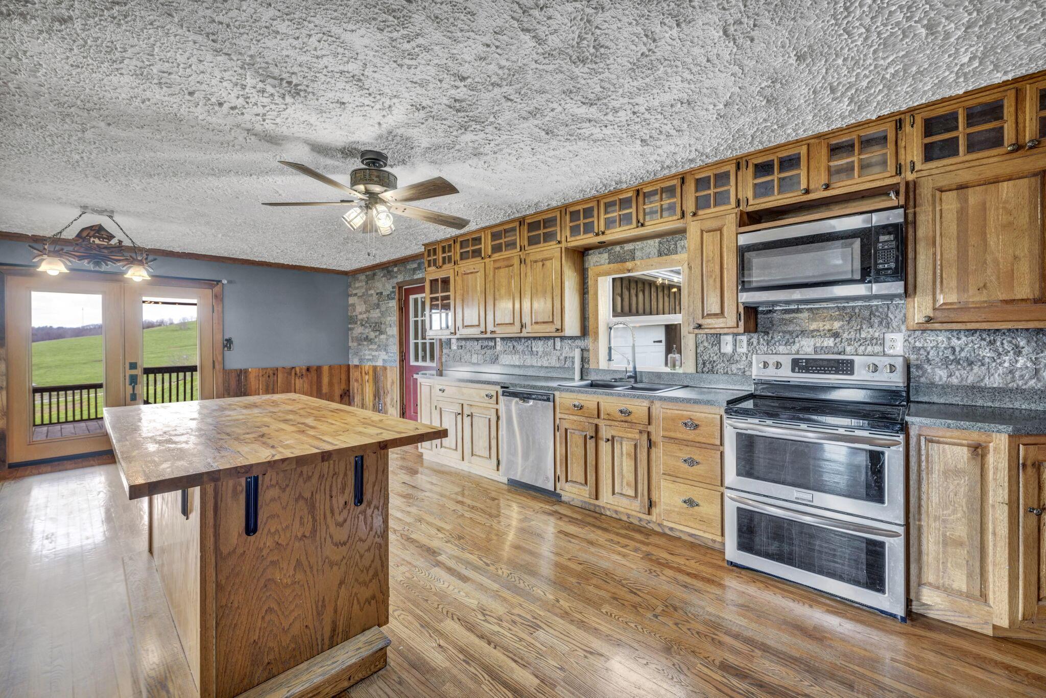 18513 Hobbler Road Kimbolton, OH 43749 - Photo 5 of 51 5-web-or-mls-Hobbler Rd_25