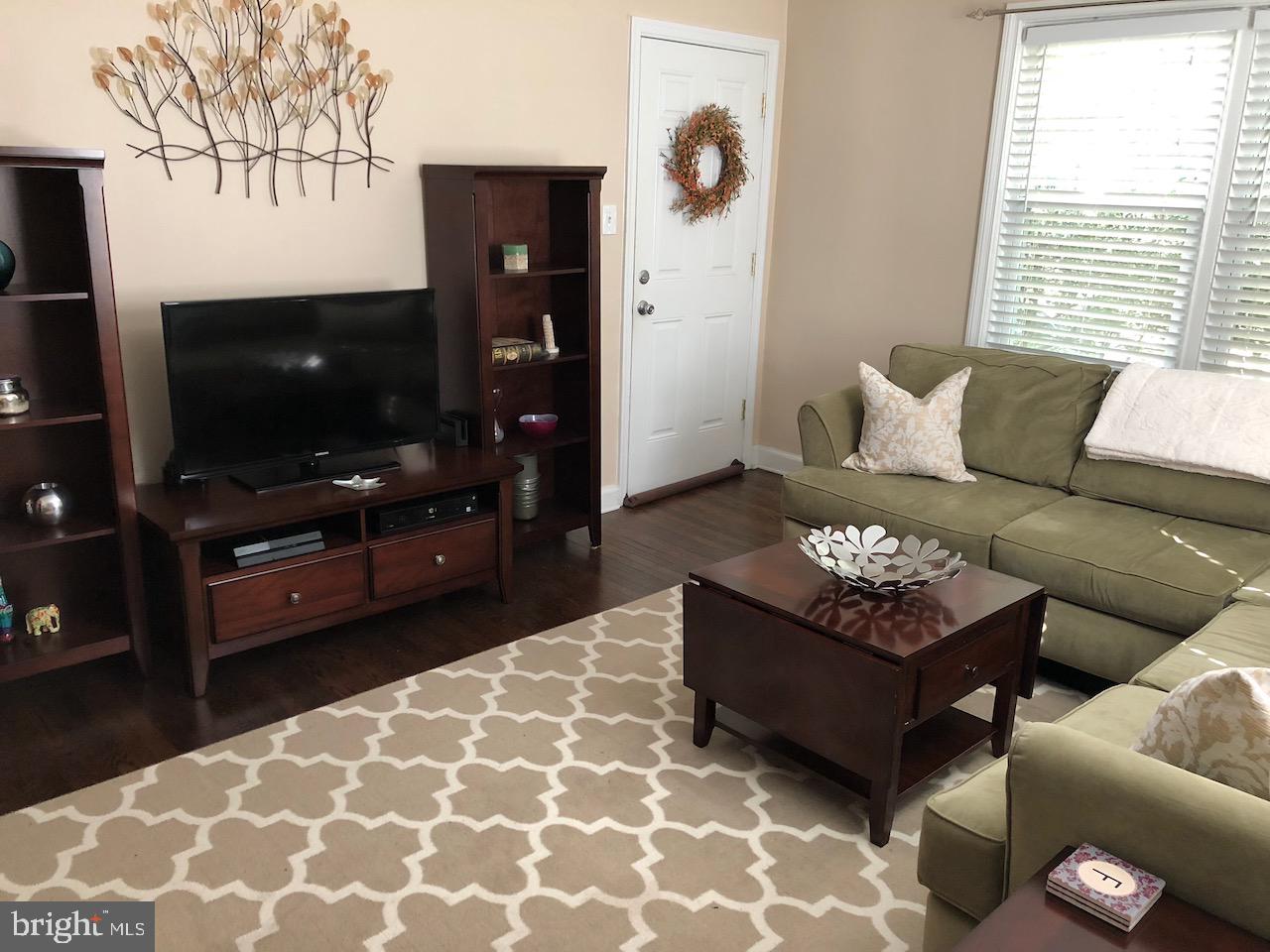 14 Rockglen Road Wynnewood, PA 19096 - Photo 5 of 22