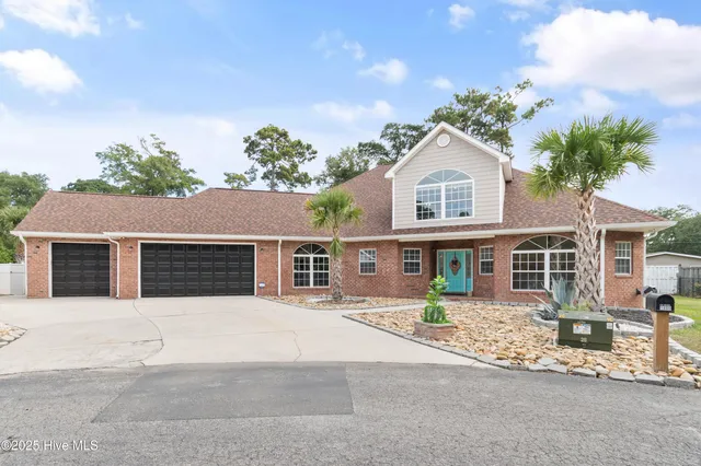 $899,000 | 1860 Oak Harbour Drive Southwest, Ocean Isle Beach, NC 28469