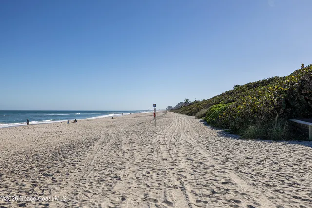 $529,999 | 2230 Sunset Avenue, Indialantic, FL 32903