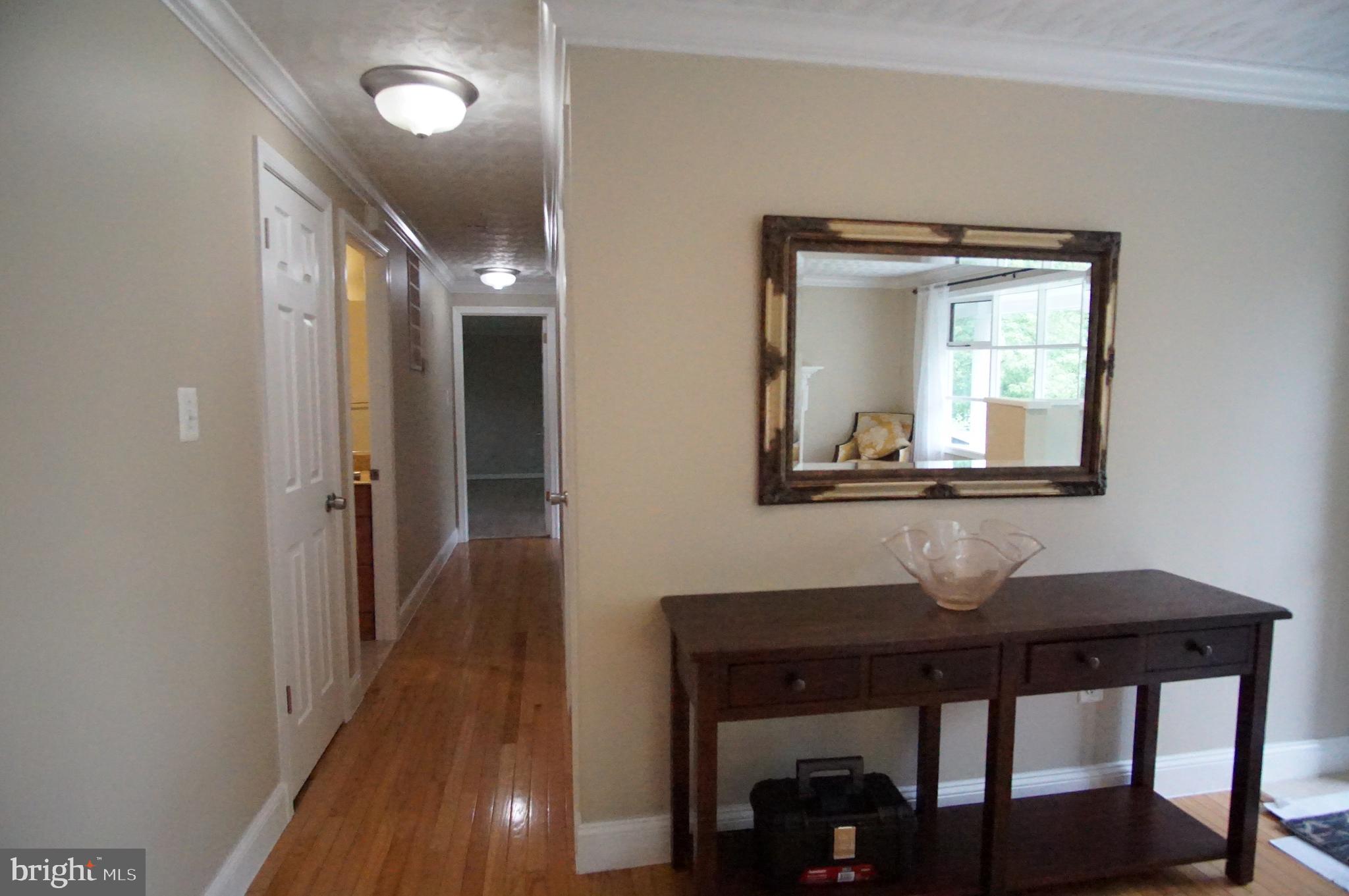 422 Dominion Road Northeast Vienna, VA 22180 - Photo 13 of 48