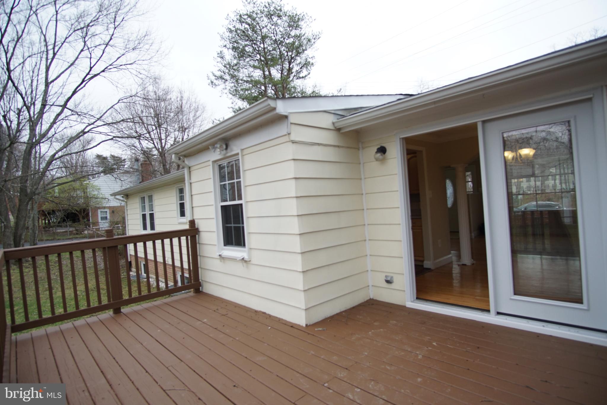 422 Dominion Road Northeast Vienna, VA 22180 - Photo 31 of 48