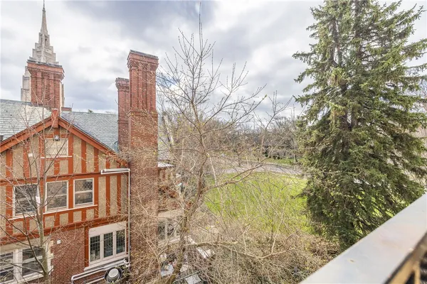 $175,000 | 1000 East Avenue, Unit UN301, Rochester, NY 14607