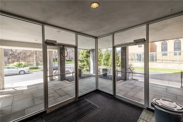 $175,000 | 1000 East Avenue, Unit UN301, Rochester, NY 14607