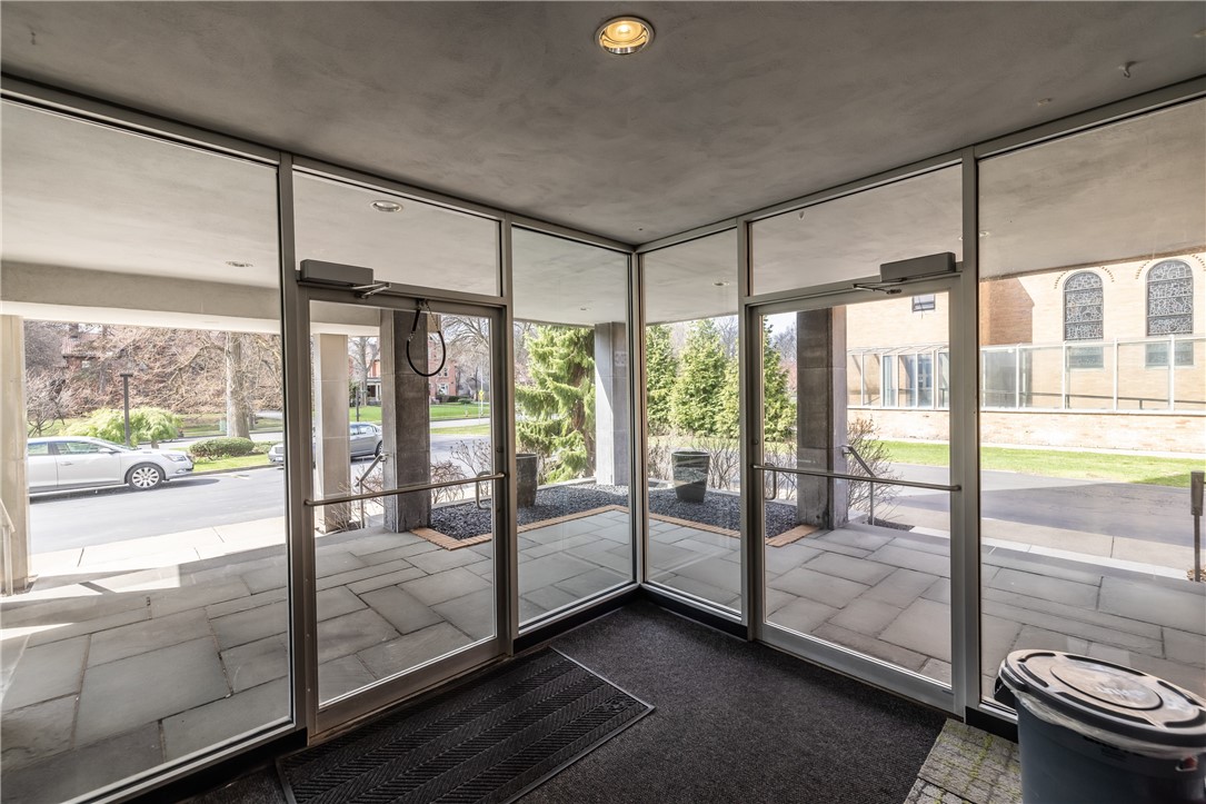 1000 East Avenue, Unit UN301 Rochester, NY 14607 - Photo 6 of 38 Entry area