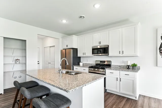 $399,900 | 3468 Kachina Avenue Northeast, St. Michael, MN 55376