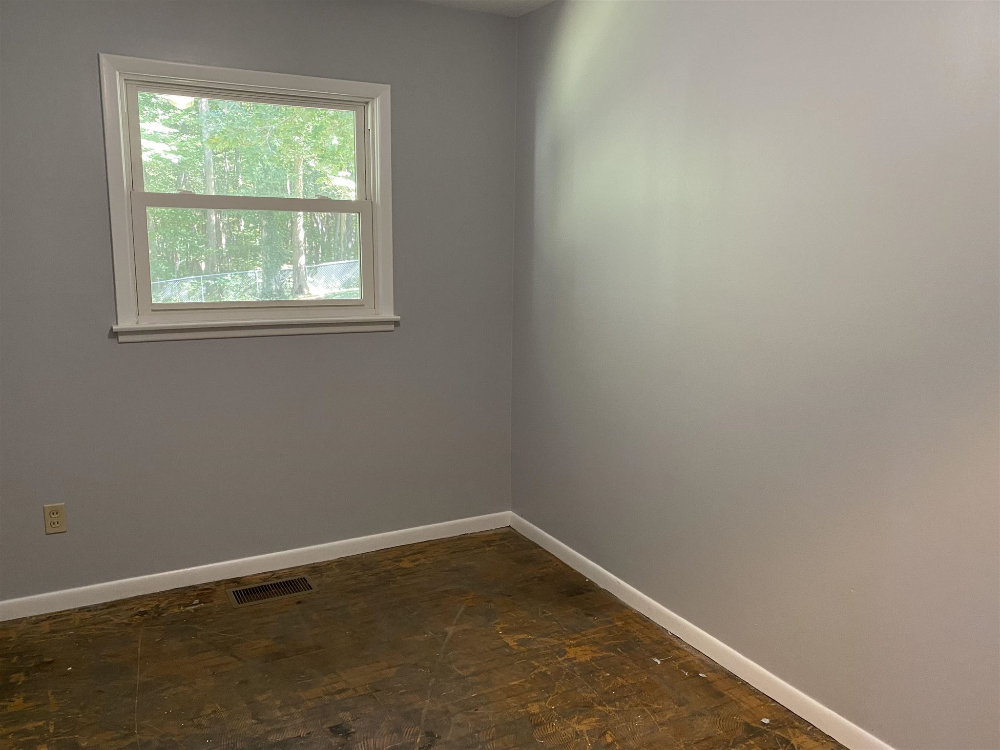3815 South Leonard Springs Road Bloomington, IN 47403 - Photo 21 of 33 Gallery Image 21
