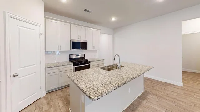 $2,299 | 15904 Placid Trail, Prosper, TX 75078