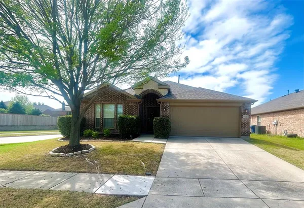 $350,000 | 431 Paddock Lane, Celina, TX 75009