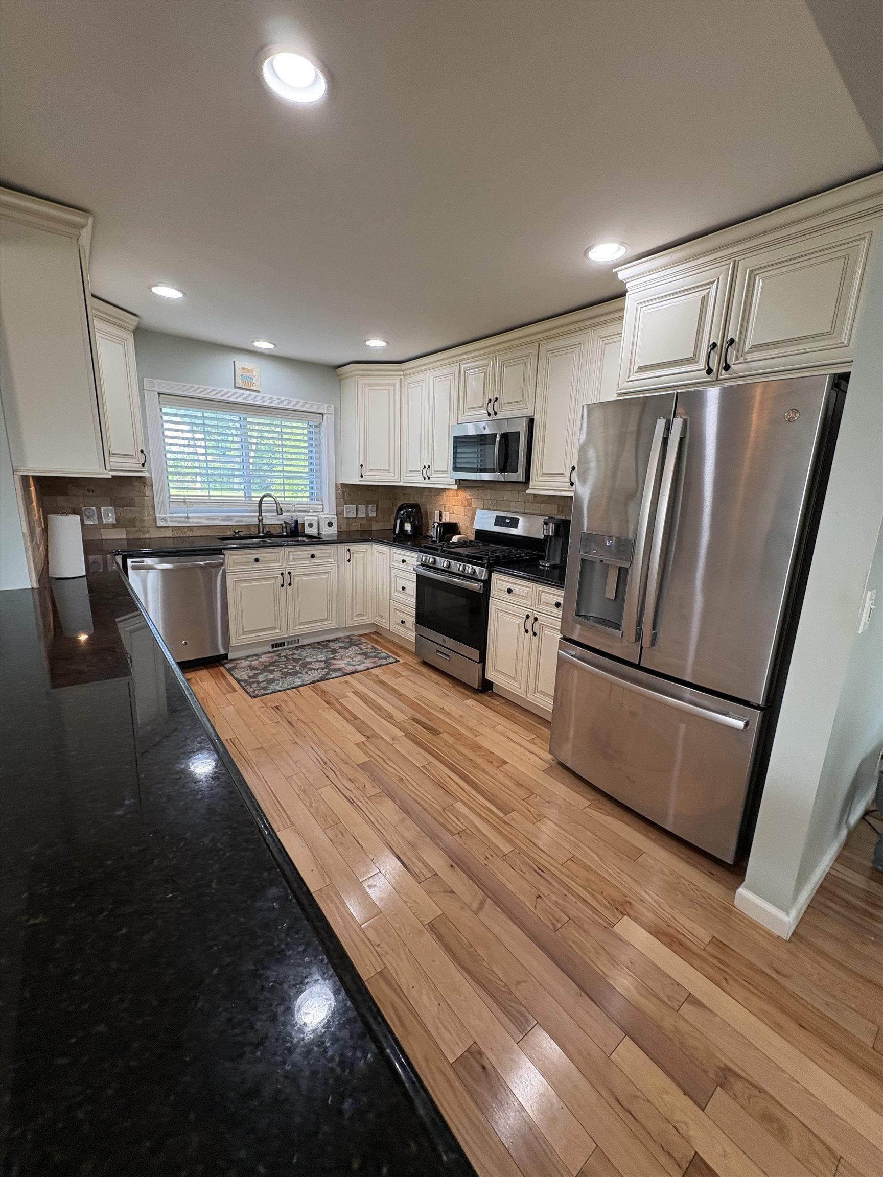 1367 Flushing Road Flushing, MI 48433 - Photo 16 of 24