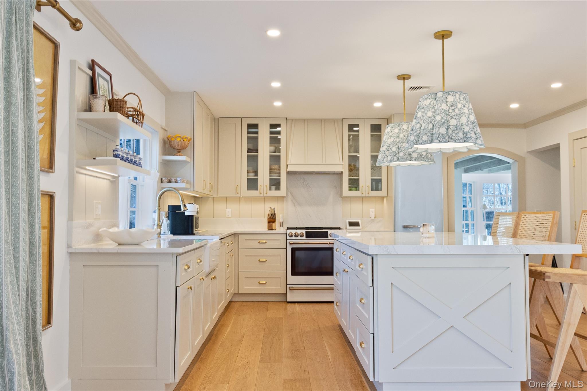 98 South Road Westhampton, NY 11977 - Photo 13 of 49