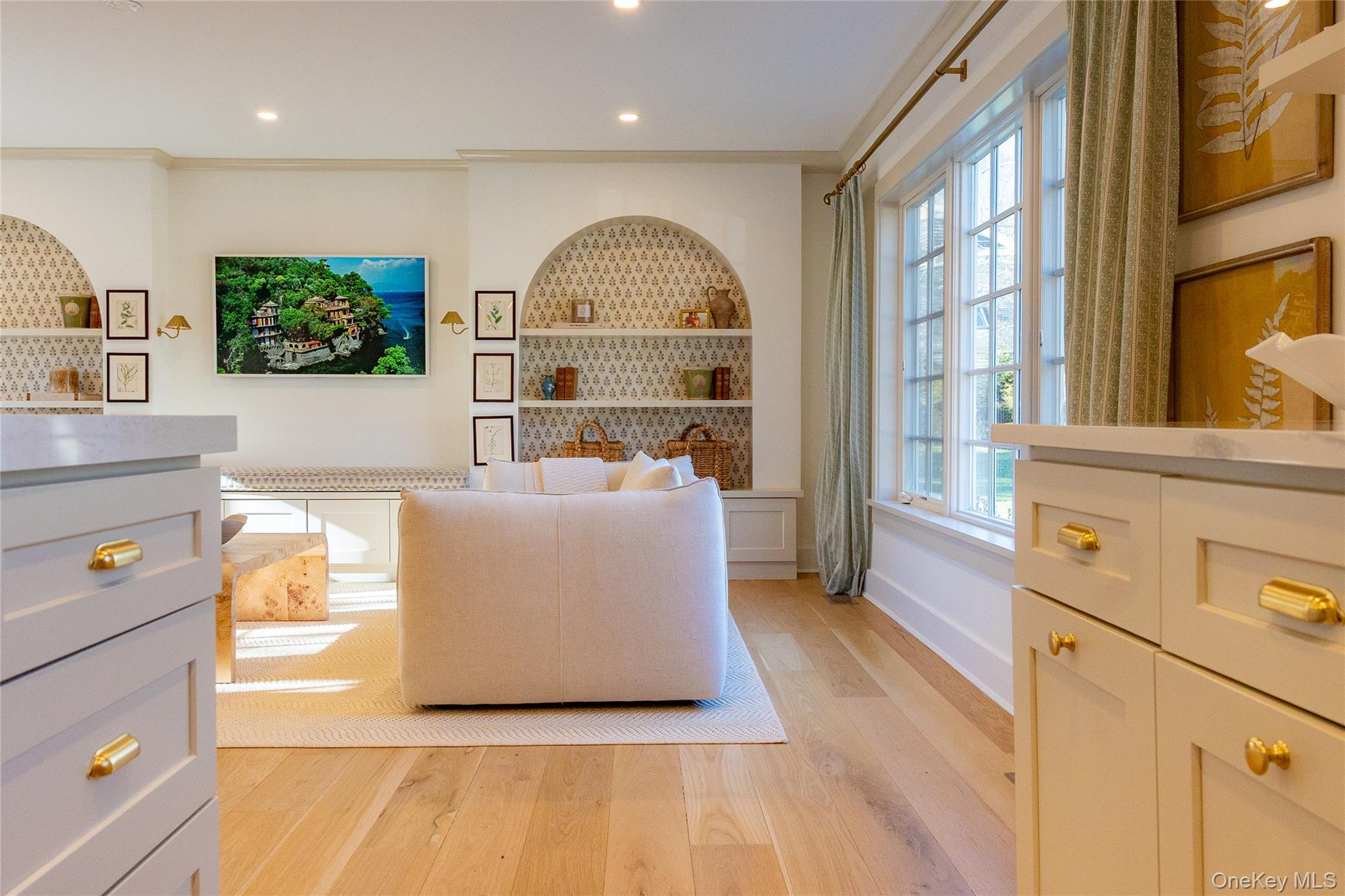 98 South Road Westhampton, NY 11977 - Photo 16 of 49